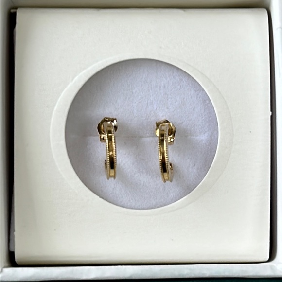 Aurate Gold Deco Milgrain Huggie Earrings 14k Yellow Gold - Picture 5 of 7
